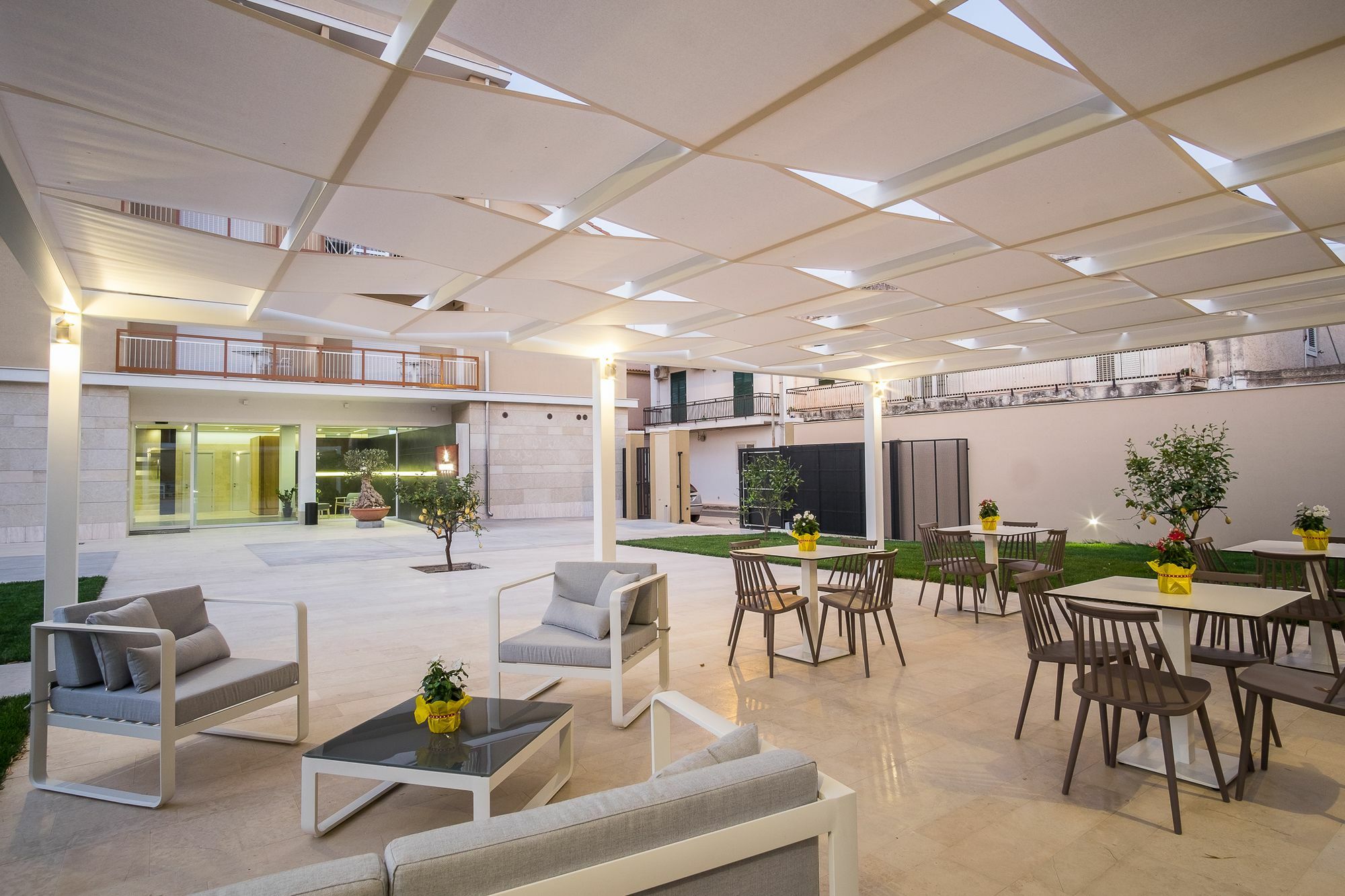 Netum Hotel 노토 외부 사진